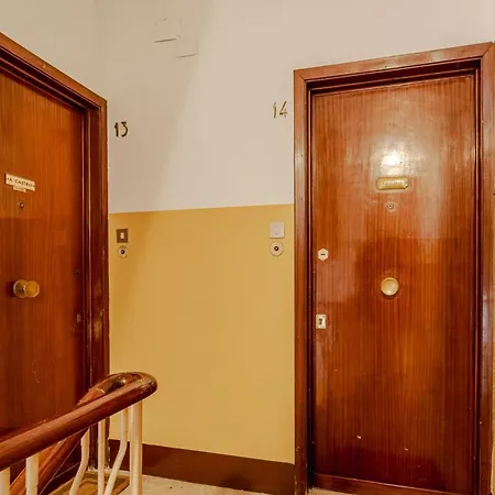 Guesthost - Bright *