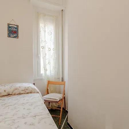 Guesthost - Bright Apartamento